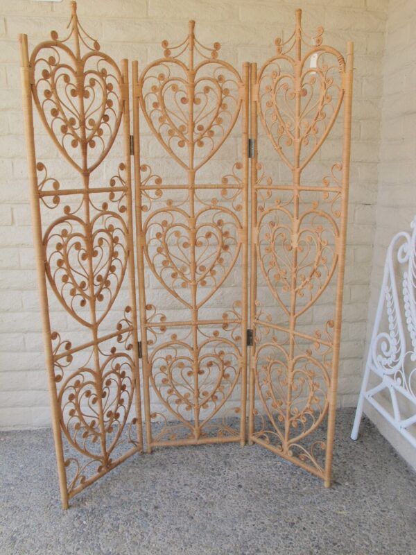 Handmade Rattan Partitions | Rattan Screen | Rattan Room Divider