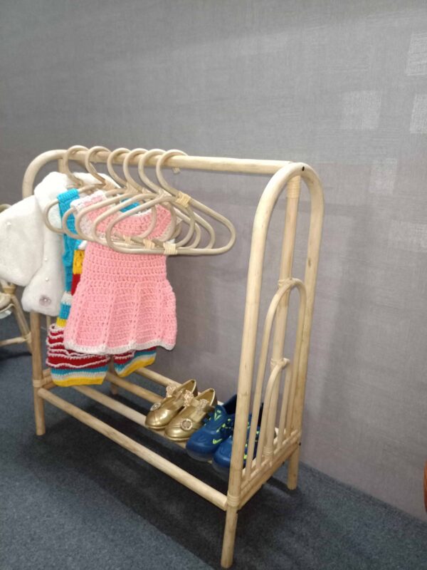 Handmade Rattan Clothing Rack and 20 Hangers - Image 9